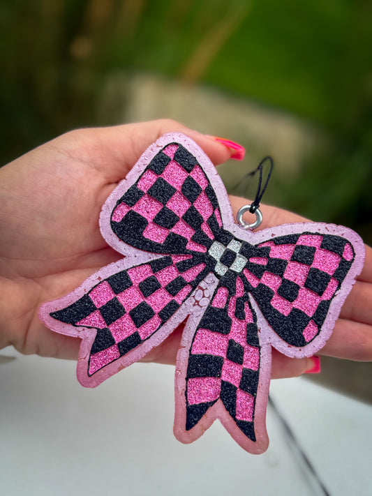 Checkered Bow Freshie